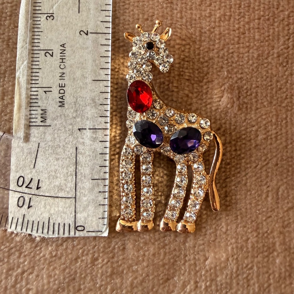 Mint Giraffe Crystal Rhinestone Multicolor Brooch Pin Gold Tone Animal Jewelry - Picture 2 of 3